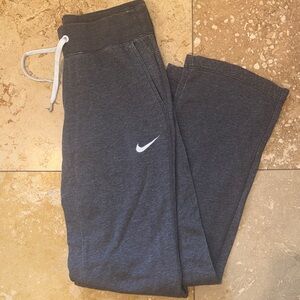 Women’s nike sweatpants